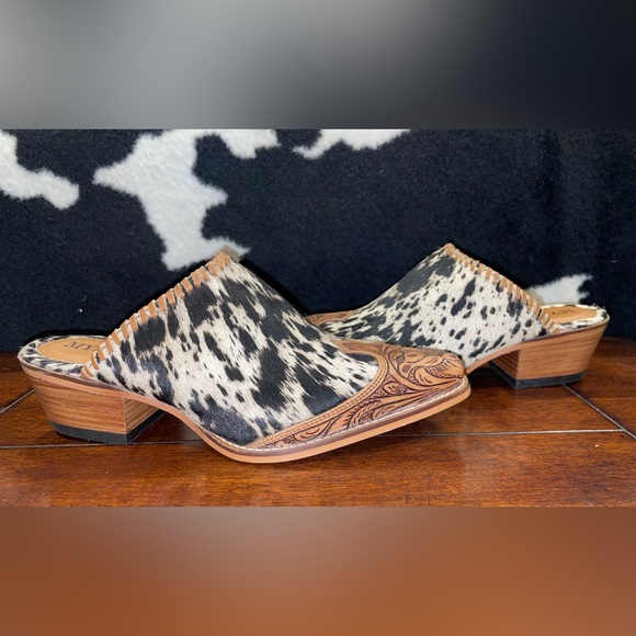 Cowhide Mules - Picture 4 of 6